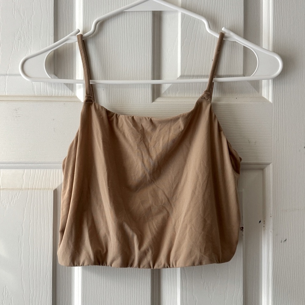 ⚡️ FLASH SALE⚡️ Skims • Everybody backless Tank in Ochre • S